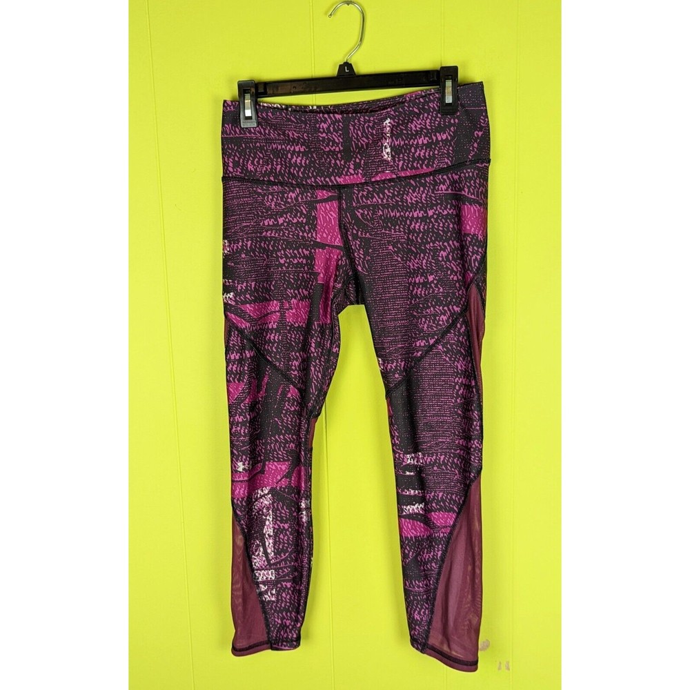 Under Armour HeatGear Compresdion Womens L Printed Capri Leggings Purple Pink